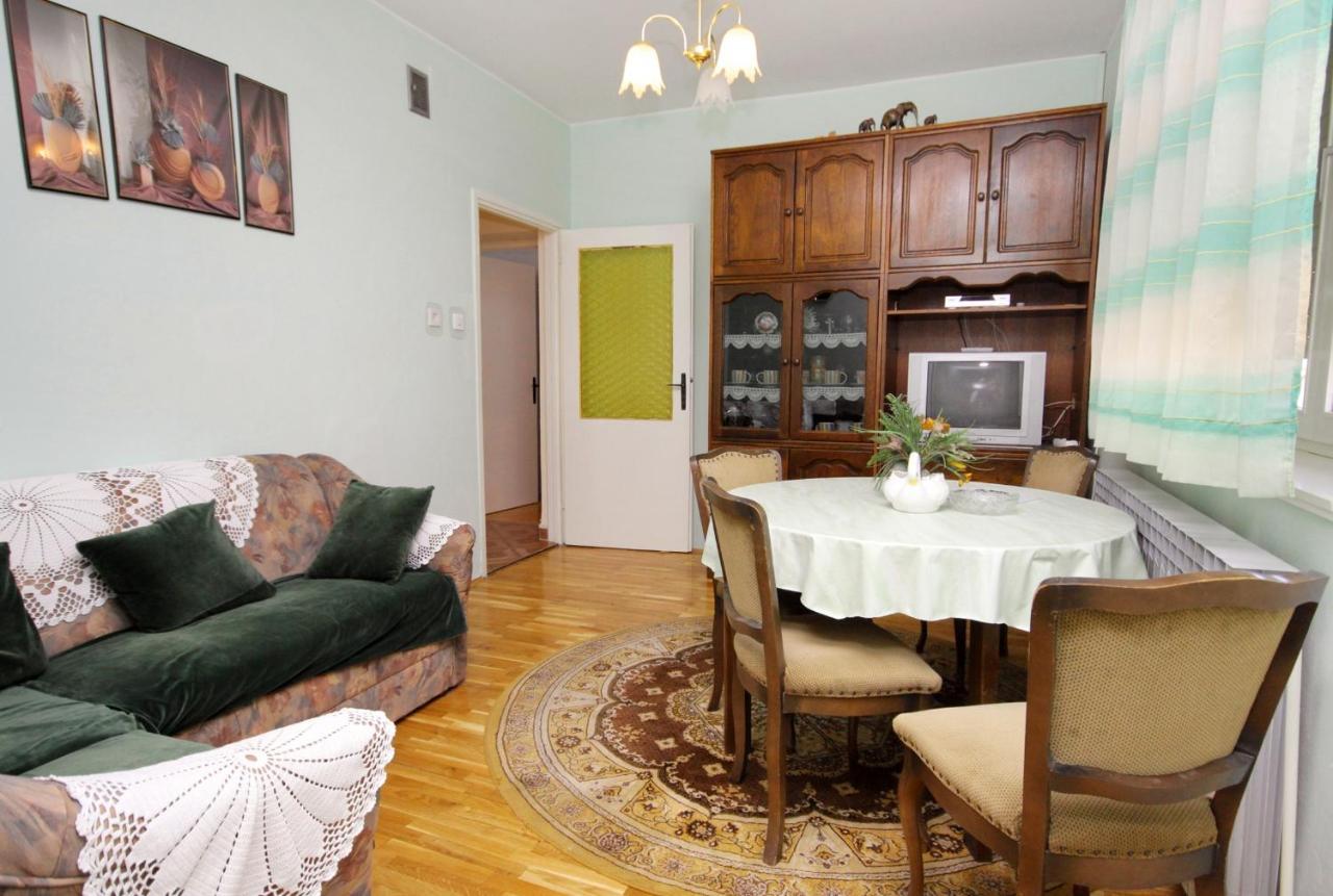Apartments With A Parking Space Senj - 5572 Buitenkant foto
